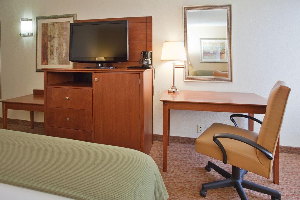 Holiday Inn Express Lynchburg By Ihg Exterior photo